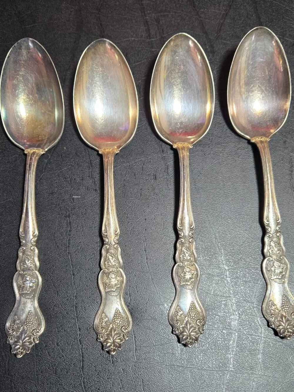 Rogers & Bros. Silverplate Flatware Grapevine Pattern 22 pcs.